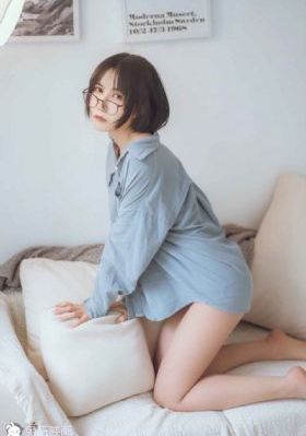 女大学生沙龙市_国产剧视频大全